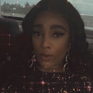 Meet your Posher, Whitney